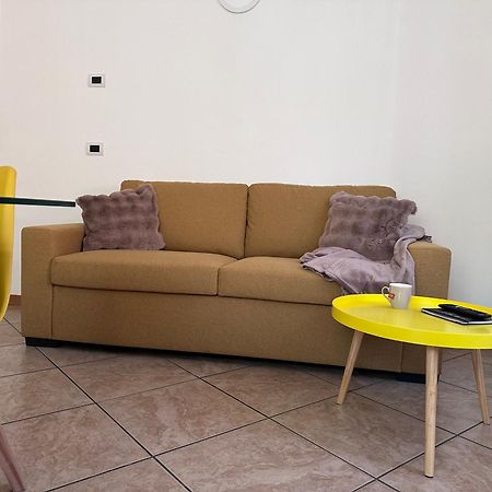 Ambra Apartment Тирано Екстериор снимка