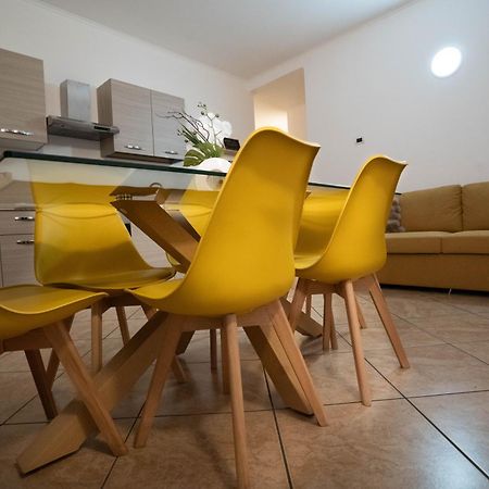 Ambra Apartment Тирано Екстериор снимка