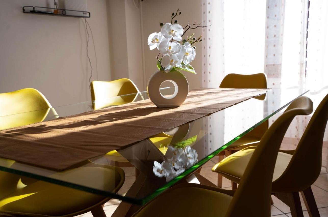 Ambra Apartment Тирано Екстериор снимка